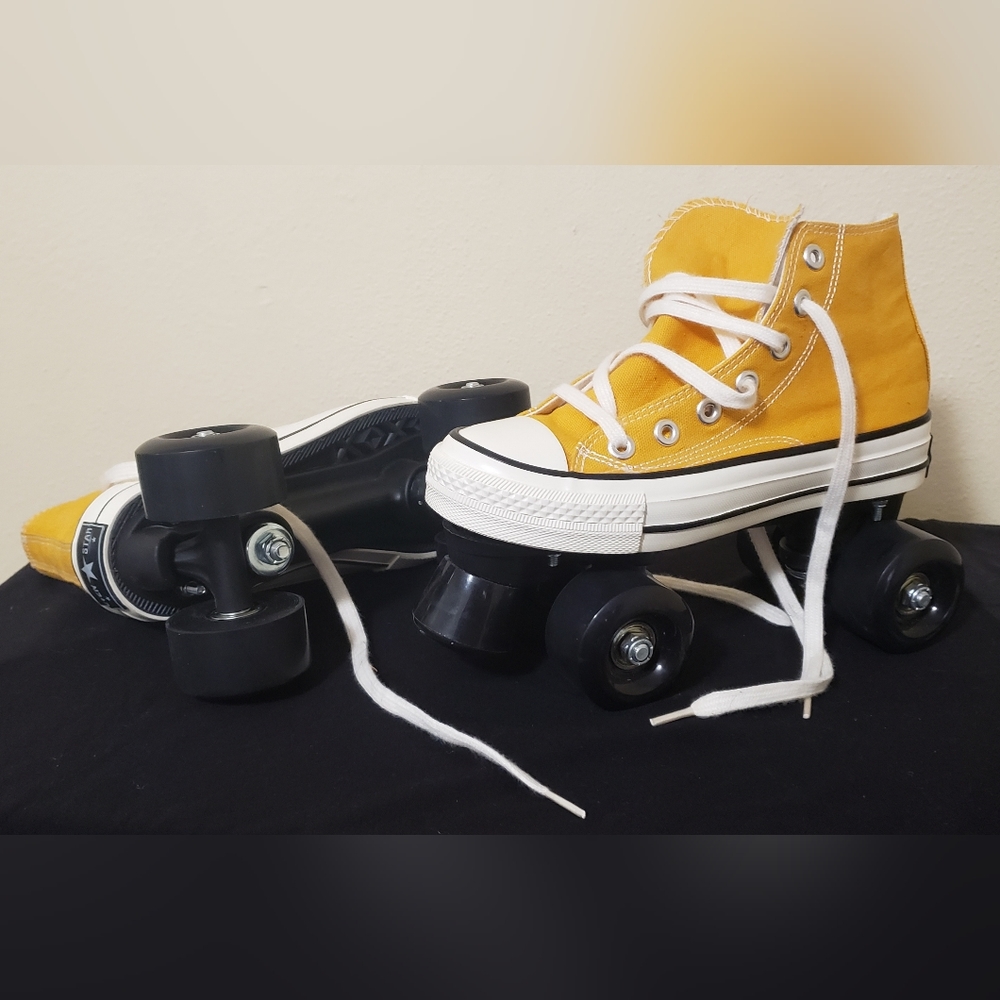 Custom Mustard Skates NWOT